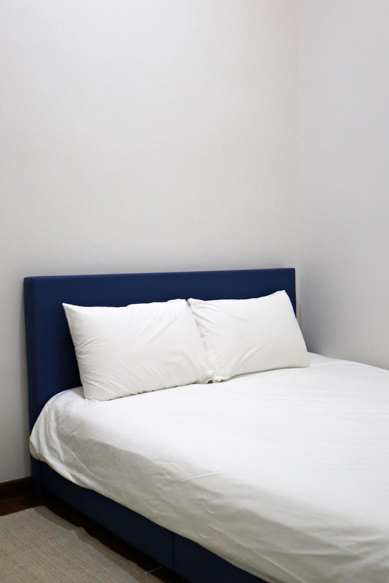 5 Pax Santorini Colour Themed At Paradigm Mall,pj *