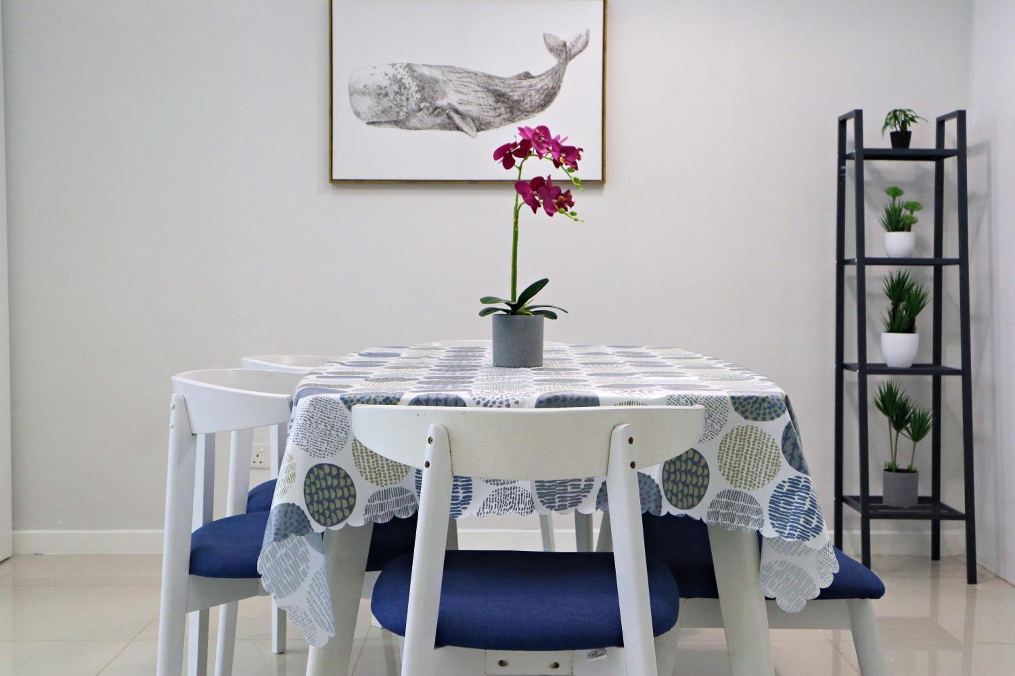 5 Pax Santorini Colour Themed At Paradigm Mall,pj Apartment *